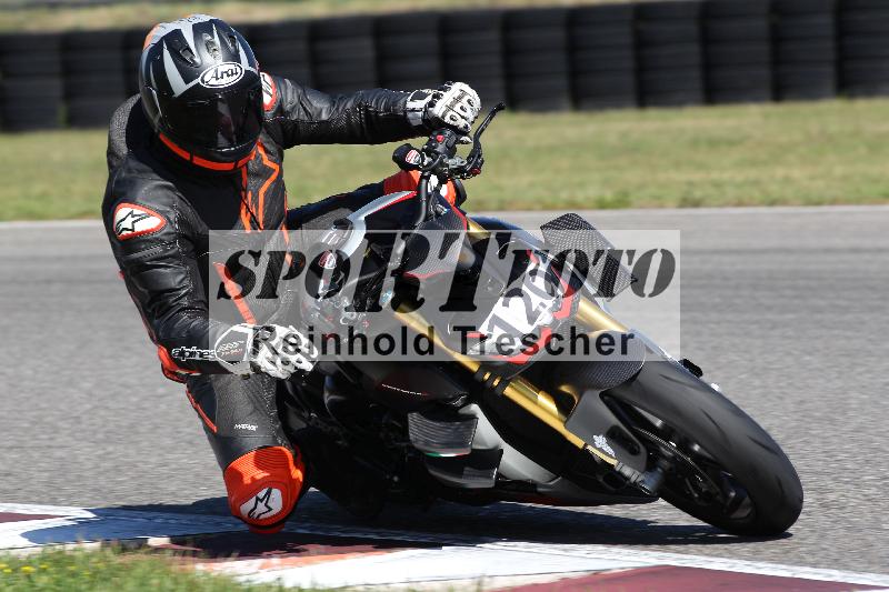 Archiv-2025/48 25.08.2025 Cornu Master School ADR/rot-rouge/120